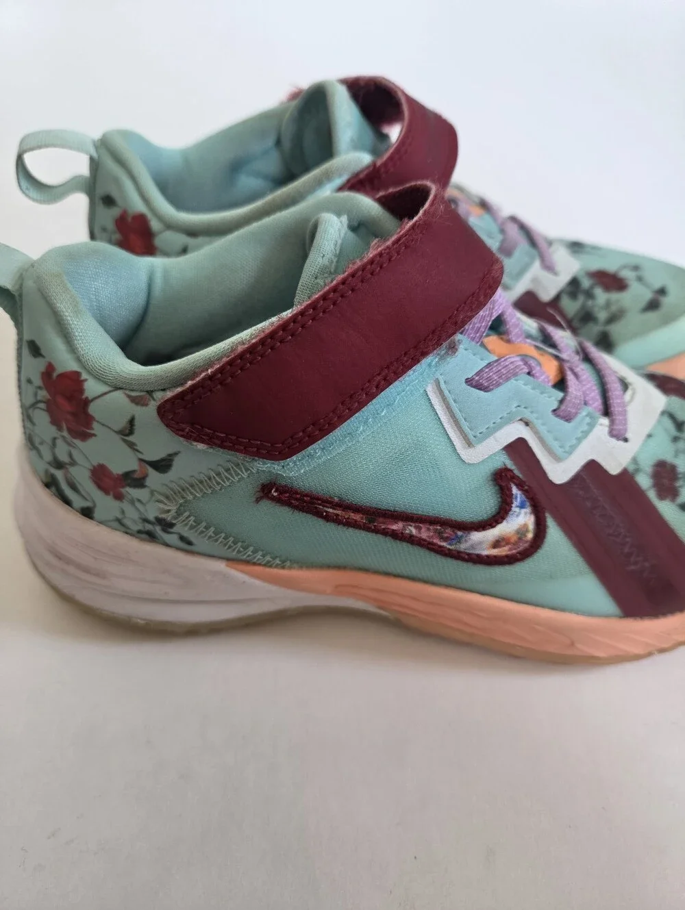 Nike Lebron 18 Low GS Mimi Plange X ‘Daughters’ DN4177-400 youth Sz 2.5Y